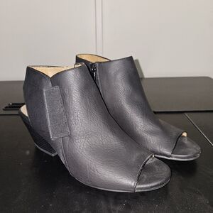 Natural Soul Peep Toe Mules 8m